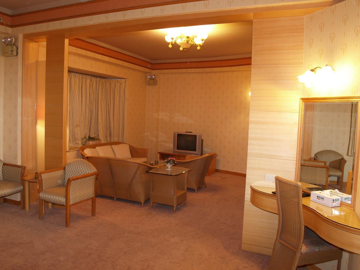 Park Motel Ťia-i Exteriér fotografie